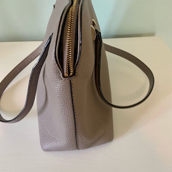 Kate Spade Handbag in Tan/Natural Gray Pebbled Leather - Picture 7 of 13